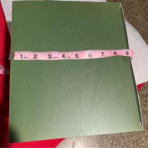 Paper Source Tinsel and Ornament Garland - Festive Green and Gold - Picture 9 of 10